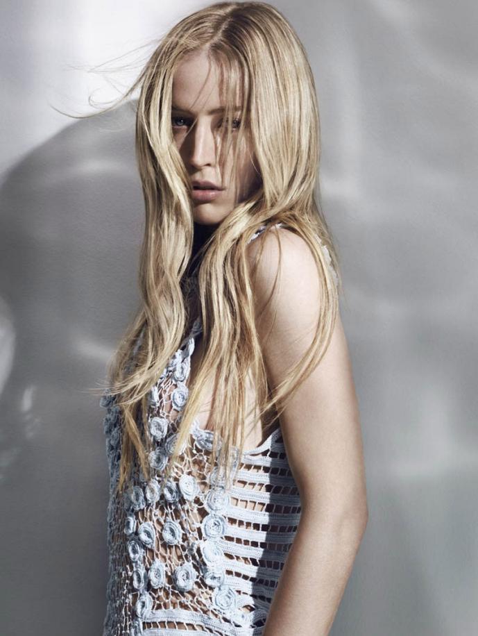 Raquel Zimmermann par Henrique Gendre pour Animale Printemps 2012 1