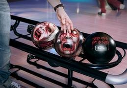 Boules de bowling zombies