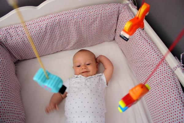 Lit avec vue ... sur la ferme IMG_4380.JPG