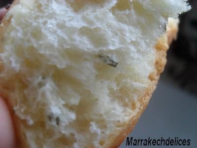 Pain Fleur Brioché fourré au poulet et légumes pain