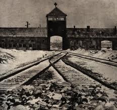Arrivée d’un convoi de pensionnaires d’hôpitaux psychiatriques à Auschwitz