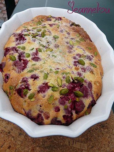 Clafoutis Framboises / Pistaches / crème d'amandes P1040160.jpg