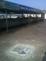 QR Code en mosaïque au marché des pêcheurs de Saint Raphaël