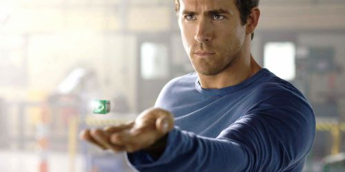 Ryan Reynolds est Hal Jordan alias Green Lantern