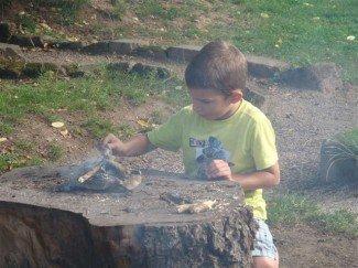 Enigme néandertalienne…ou cro-magnonne !!! 110810-guedelon-048