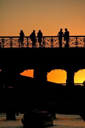 Ombres parisiennes ombres pont9063