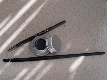 maybelline gel liner lasting drama 24h eyestudio Gel Liner Lasting Drama
