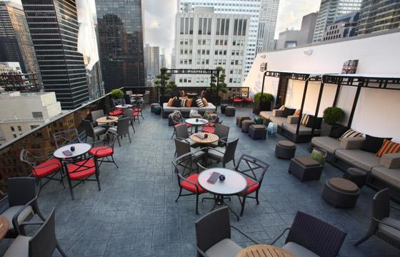 Envie d'un Bar en terrasse à New York  avec une belle vue sur Manhattan ?