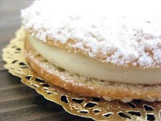 Tarte tropézienne ou Bienenstich? Tarte tropézienne ou Bienenstich?