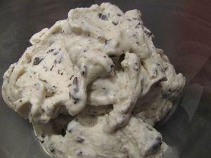 Glace à la noix de coco et éclats de chocolat IMG_2581