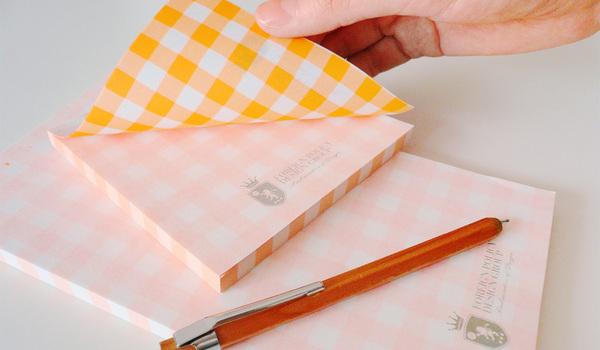 40 cartes d’affaires et en-têtes de lettres pour s’inspirer 40 cartes d’affaires et en-têtes de lettres pour s’inspirer
