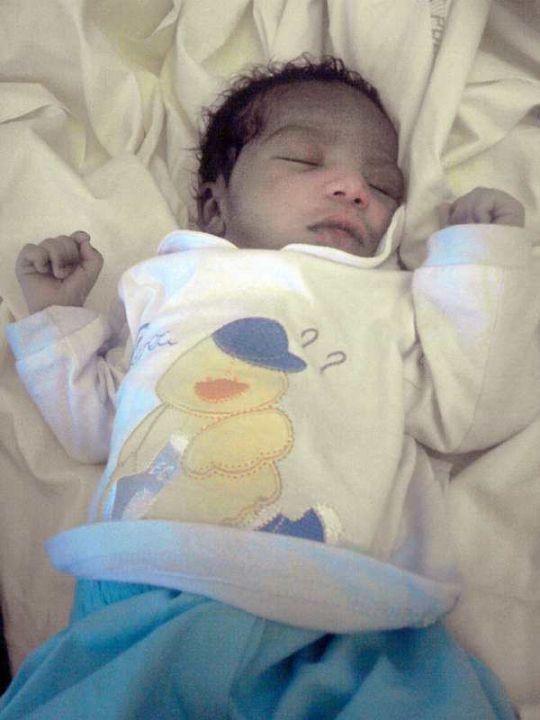 LE BEBE ENLEVE A PARIS RETROUVE. 1578477_nourrison.jpg