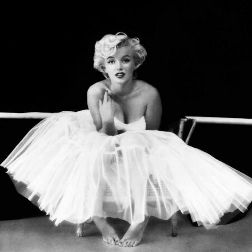 CallGirl: Presenting Miss. Marilyn Monroe/ Part I