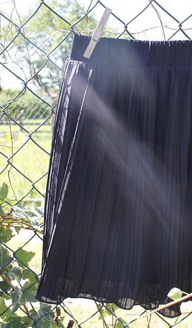 FAIRE LES CHOSES A MOITIE (OU PAS) FAIRE LES CHOSES A MOITIE (OU PAS)