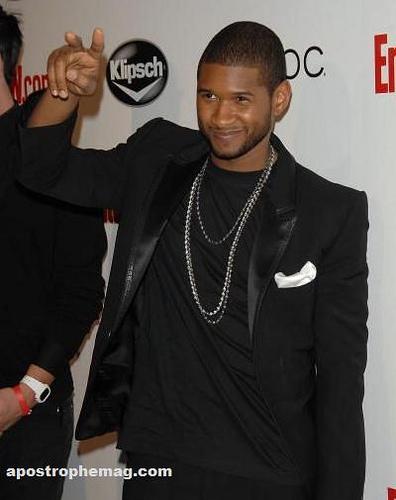 Écoutez les nouvelles chansons d’Usher, Jewel et Ashlee Simpson
