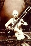 LE SITAR, un cousin de la guitare 207b96539abbbe3debf93b718ac57e76.jpg