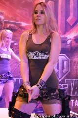 GamesCom 2011 : Les World of Tanks Girls gamescom 2011,world of tanks,world of tanks girls,babes,sexy