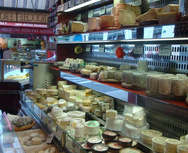 La-souris-gourmandes-boutique-blog-hotel-jules-paris Jules est un (gros) mangeur de fromage !