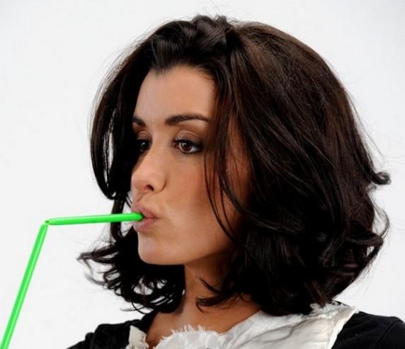 Good as... Jenifer OSE sortir une 3ème nullité http://www.chartsinfrance.net/style/breves/7/photo_1314204878.jpg