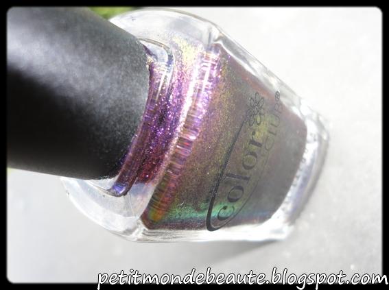 Alias de Color Club : le vernis à mille facettes Alias de Color Club : le vernis à mille facettes