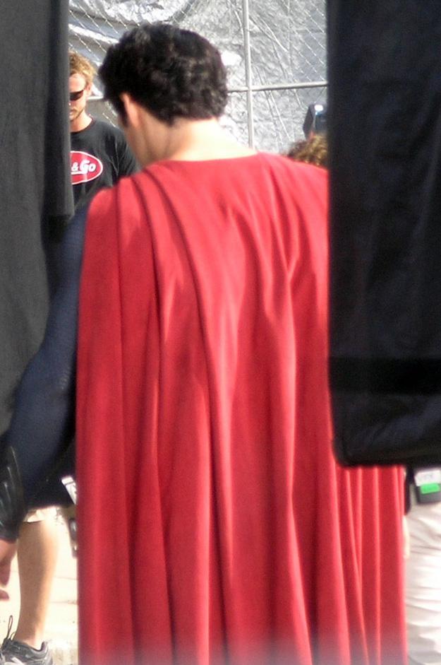 Man of Steel : Le costume de Superman en détaille