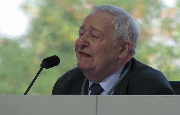 Marc Ferro Université d’été du MEDEF – Réespérer – #uemedef11