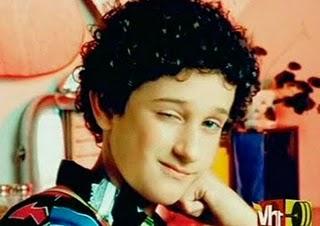 Les poncifs des séries américaines : Les nerds (chapitre 5) Les poncifs des séries américaines : Les nerds (chapitre 5)