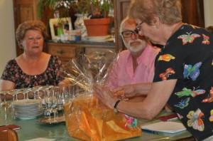 304455_228482030533066_100001138124703_582168_5699196_n Indispensable machine à écrire !