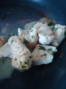 67593120_p Aiguilettes de poulet au vinaigre de cidre – d’Emma