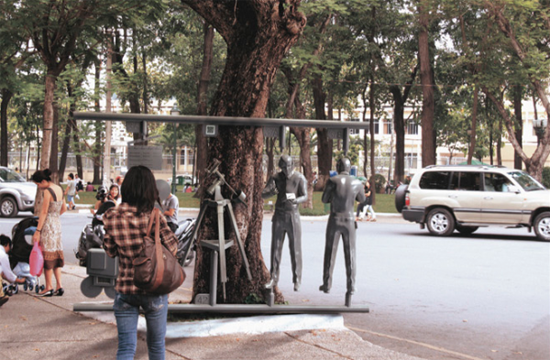 AGDMAG_HO-CHI-MINH-AMBIENT-MARKETING-VIET-NAM-OGILVY-MATHER-CREATIVITY-TAMIYA-5-600X393 Maquettes géantes