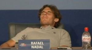 Au tennis, les crampes font très mal, la preuve avec Rafael Nadal