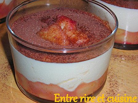 Compotée de pêches vanillées et sa crème onctueuse DSCN9832.JPG