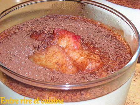 Compotée de pêches vanillées et sa crème onctueuse DSCN9833.JPG