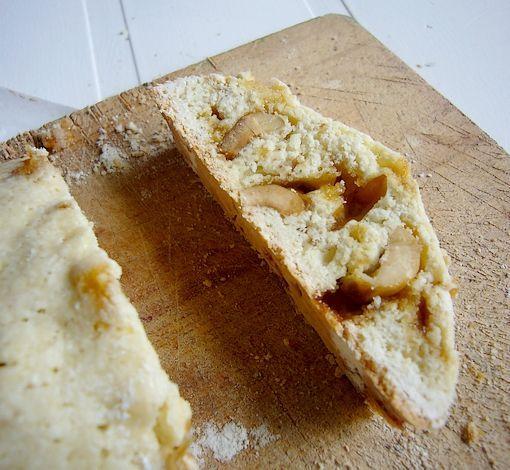 Biscottis aux noisettes caramélisées 6