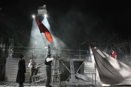 Les Misérables - au pied de la butte du Lion Miserables Waterloo5.jpg