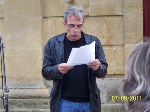 FdeG L L V Rassemblement 07.09.11 011 Mercredi 7 Septembre 2011, Le Comité Local du Front de Gauche du Bassin de Longwy-Longuyon-Villerupt rebaptise la « Place DARCHE » de Longwy-Haut en « Place des Indignés et Place au Peuple »