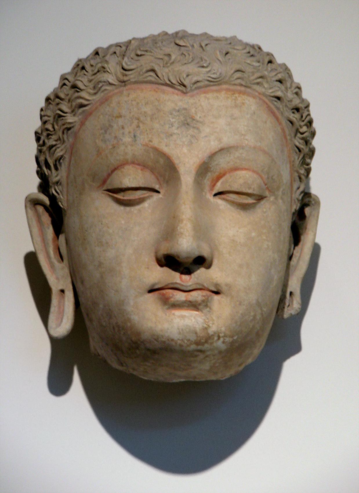 pensée... critique... http://upload.wikimedia.org/wikipedia/commons/2/2a/Bouddha_Hadda_Guimet_181172.jpg