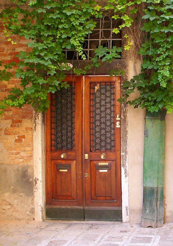 Atmosphère Vénitienne : S'Polo, des portes...la porte verte.