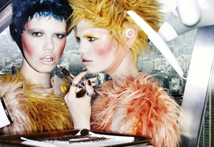 Daphne Groeneveld Hailey Clauson par Mario Testino pour Allure Magazine 3
