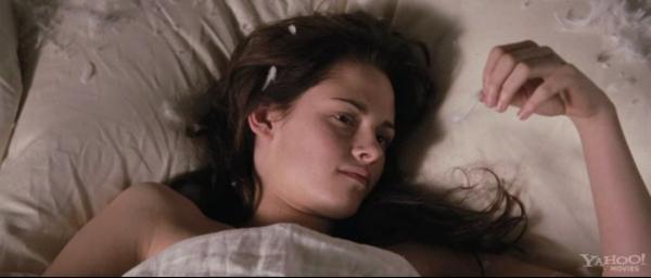 Second Trailer:Révélation Part 1 Image hosted by uppix.net