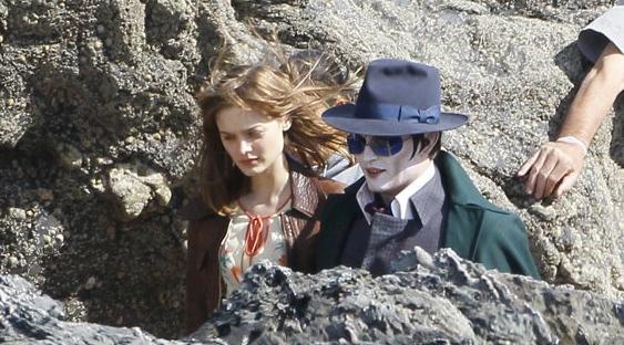 Photo : Johnny Depp adopte encore un nouveau look pour Tim Burton