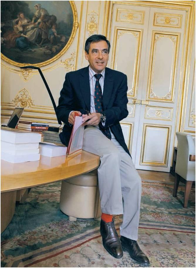 Fillon_chaussettes_rouges_gammarelli_fil_ecosse_rome_roma_gamarelli Les sapes du Pape