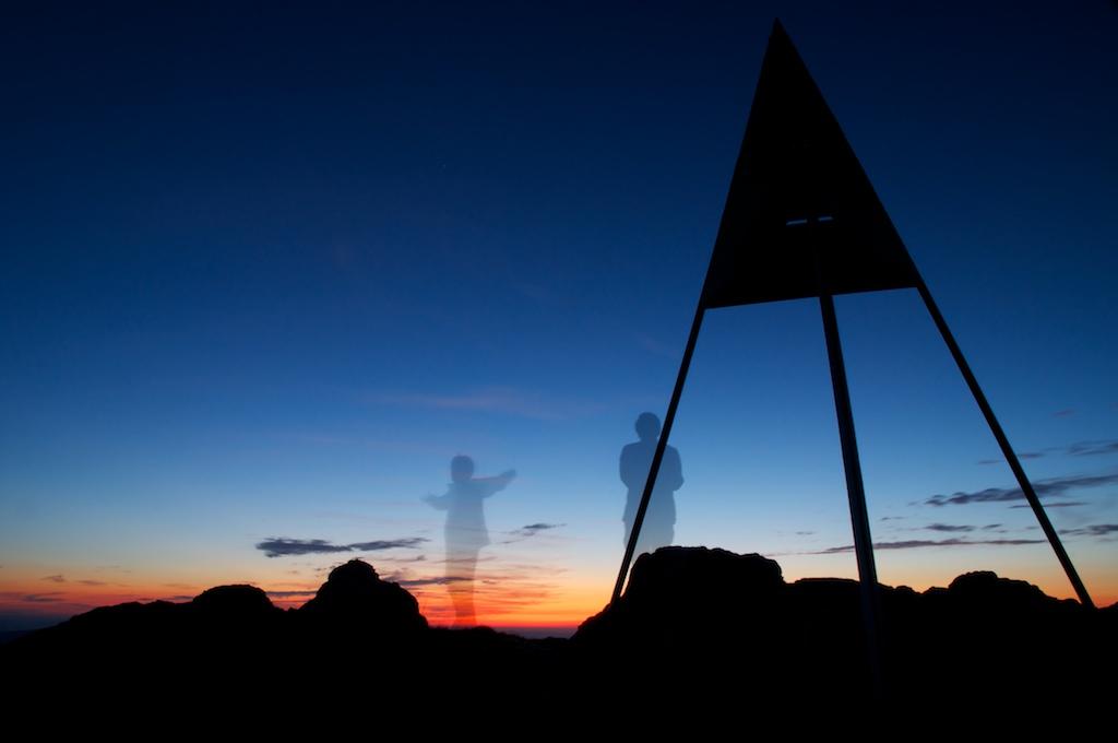 Coucher de soleil au sommet du Chasseron Coucher de soleil au sommet du Chasseron