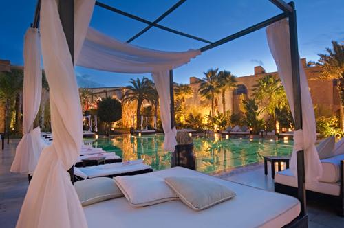 Piscine-2-Crystal-Hotel-Marrakech-maroc-blog-hoosta-magazine-paris
