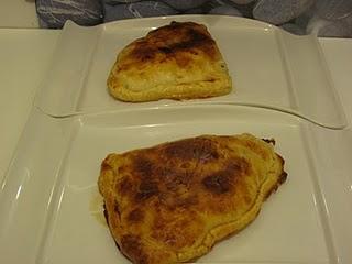 Plat: Chausson Crousti-Fondant Jambon Sec, Mozza, Pommes de terre et Courgettes Plat: Chausson Crousti-Fondant Jambon Sec, Mozza, Pommes de terre et Courgettes