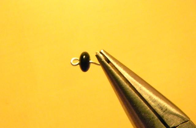 Boucles d’oreilles en plastique fou – Tutoriel