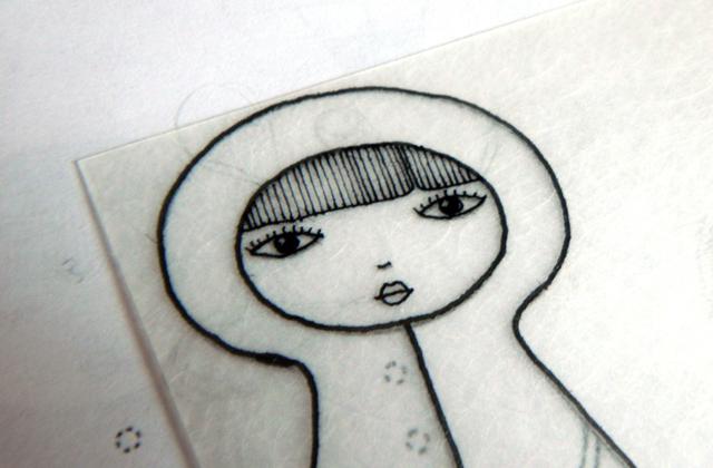 Boucles d’oreilles en plastique fou – Tutoriel