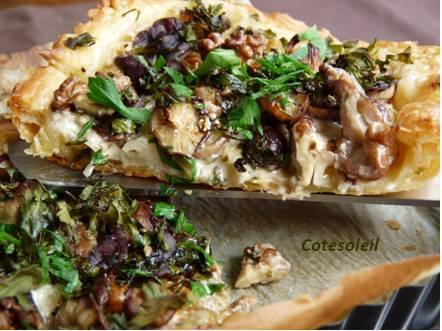 Tarte fine champignons & noix TARTE FINE AUX SHITAKES & AUX NOIX