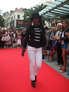 Le plus grand défilé de streetstyle des Galeries Lafayette officier.jpg