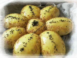 Khobz eddar en forme de fleur (Pain maison algérien ) SAM_8213